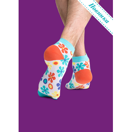 Носки Яблони в цвету